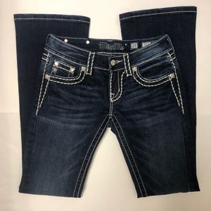 EUC!! Miss me signature boot cut jeans 👖